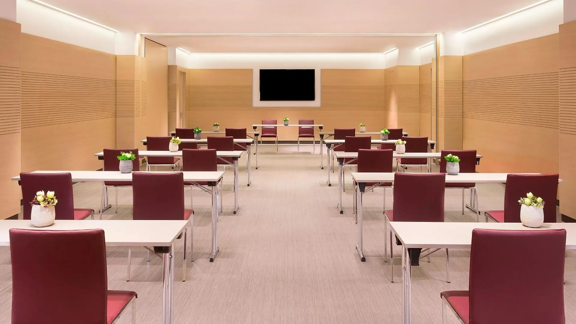 Le Meridien Visconti Рим Отель